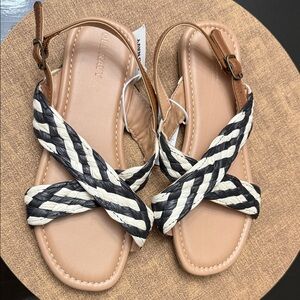 Old Navy Kids Black and White Braided Sandals